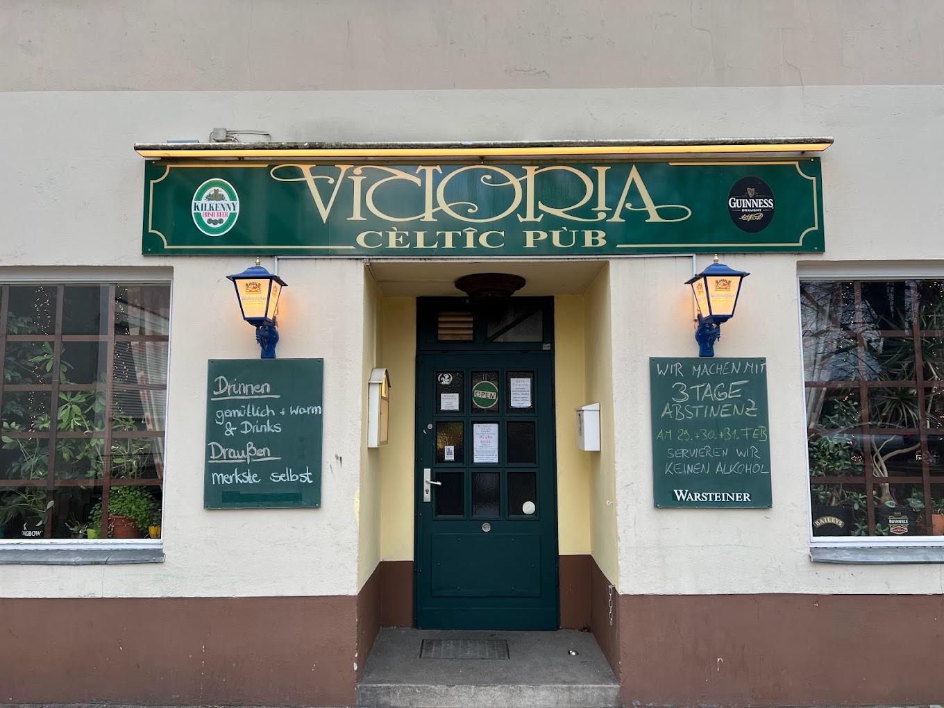 Karaoke im Victoria Pub